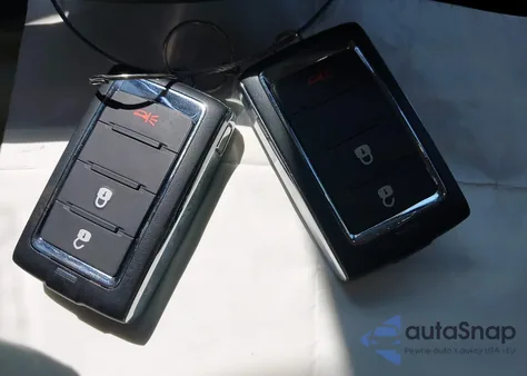 2023 Jeep Grand Cherokee L Laredo 4X4 from USA, damaged, VIN 1C4RJKAG2P8842555